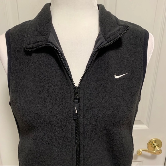 Nike Youth M (10-12) Fleece Vest - Picture 2 of 9